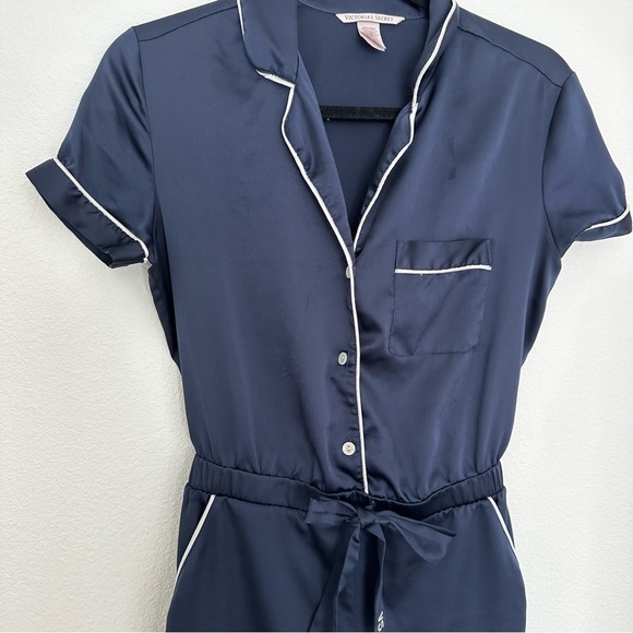 Victoria’s Secret Satin Romper Dark Navy White Trims Buttoned Belted Size XS - Picture 5 of 12